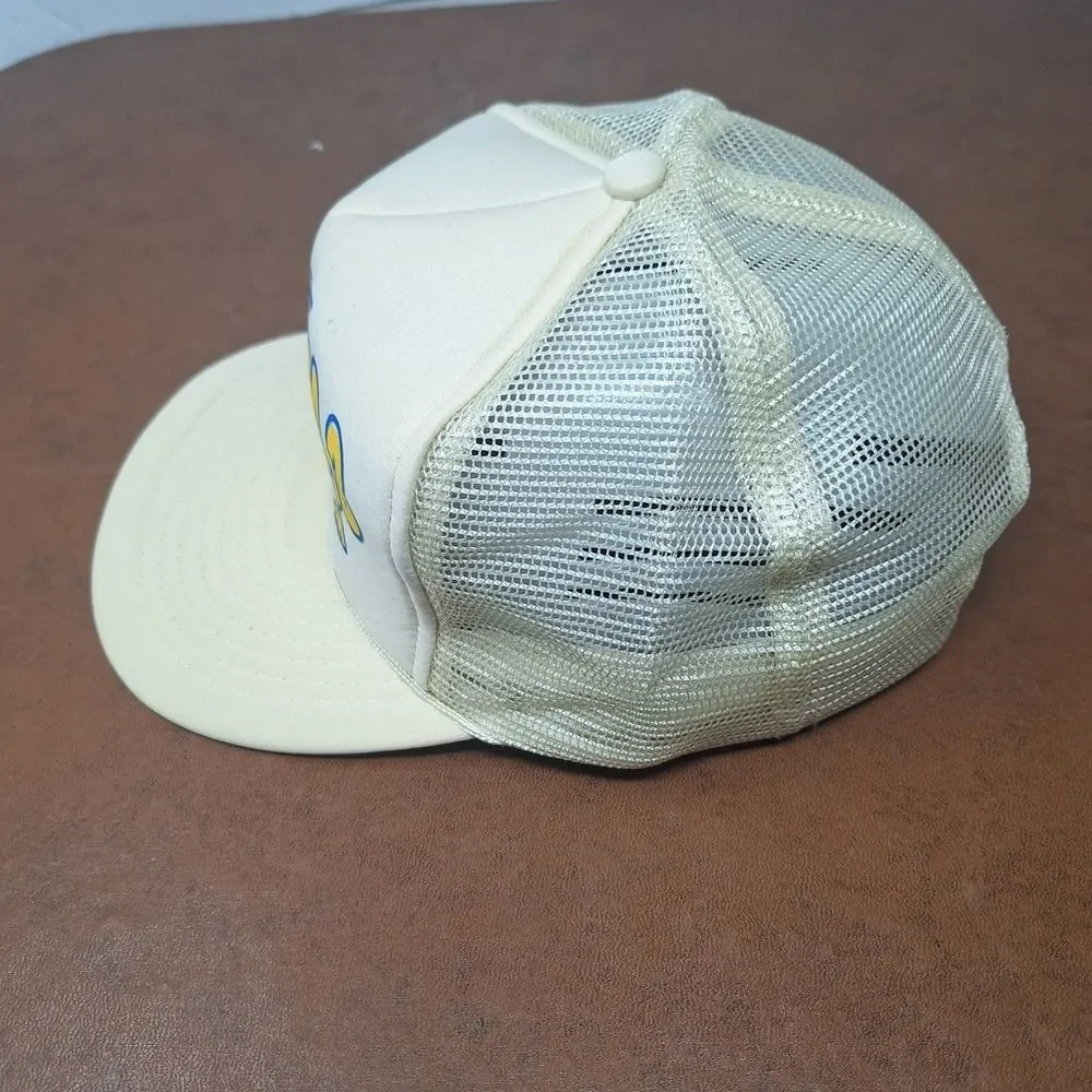 Vintage Thunder Country 99.3 FM Trucker Hat Cream Mesh Snapback Cap One Size